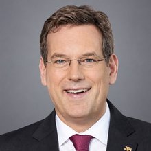 Prof. Dr. Erik Schweickert