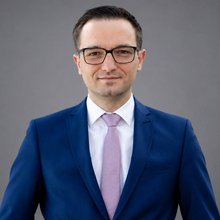 Benjamin Strasser